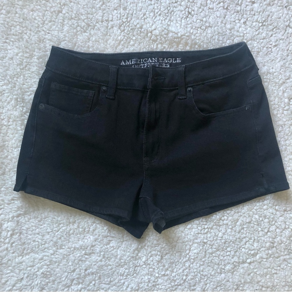 AEO Black Hi Rise Shortie